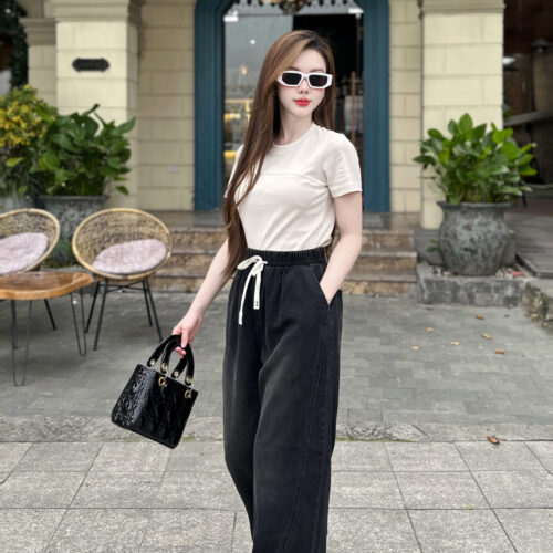 Alternative view of Quần Jeans Nữ Ống Suông Cạp Chun