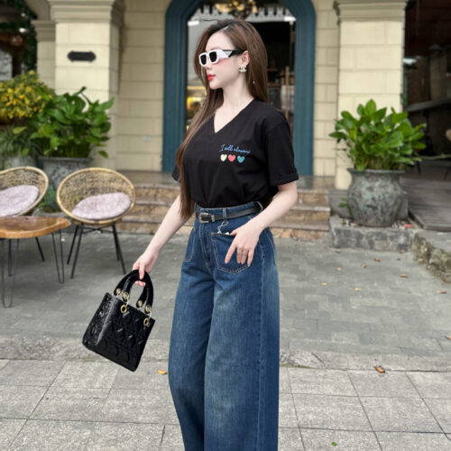 Alternative view of Quần Jeans Nữ Ống Rộng Hai Túi Trước