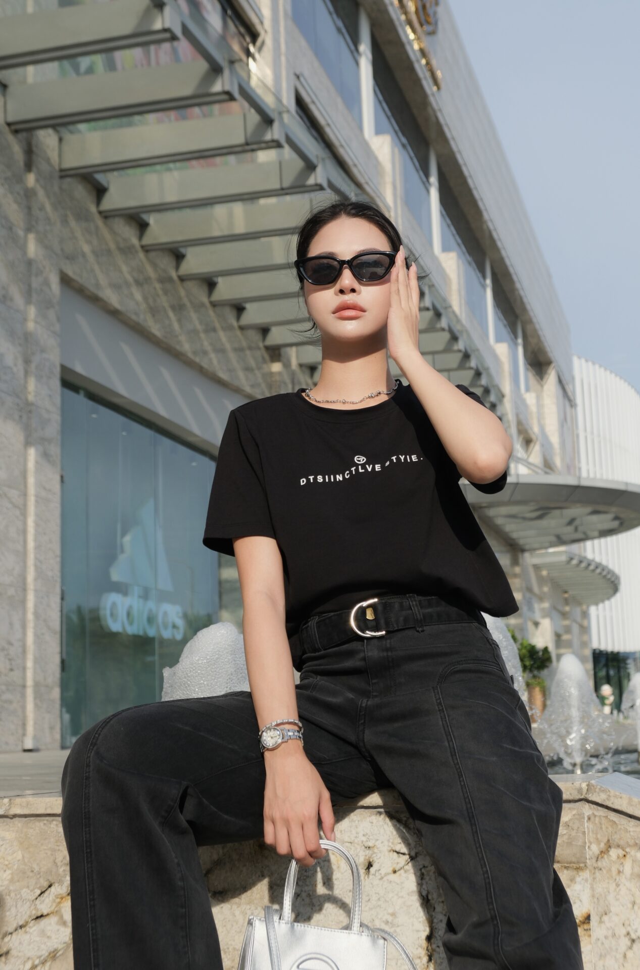 Áo Phông Nữ Cổ Tròn - Ảnh 2